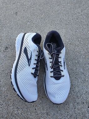 Brooks Ghost 12 Sneaker Men Size 12